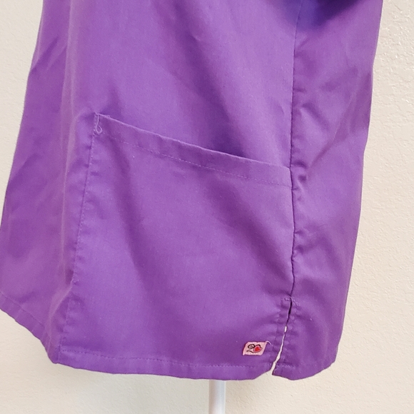 Made 2 Love Purple Scrub Top Size M - Picture 5 of 7